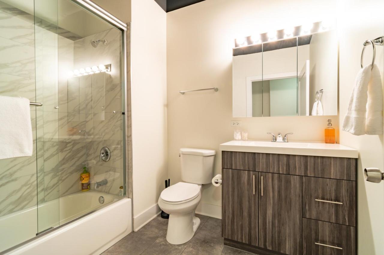 Mccormick Place Modern 2Br Loft In Downtown Chicago Michigan Avenue With Optional Parking Near Soldier Field شيكاغو المظهر الخارجي الصورة